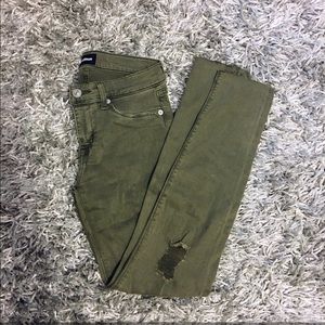 olive krista hudson destroyed skinny jeans